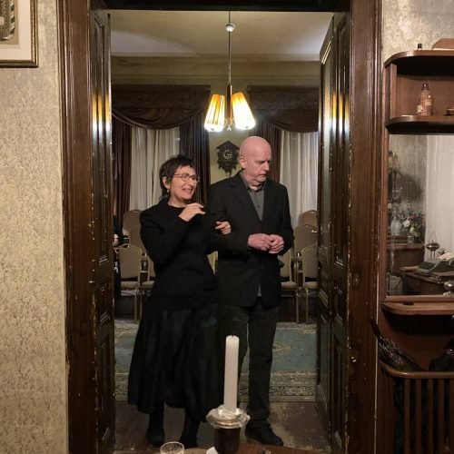 Ozaloscena Porodica 8